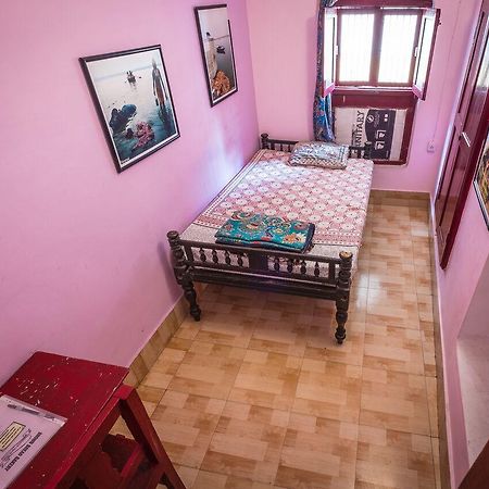 ורנאסי Brown Bread Bakery Guest House מראה חיצוני תמונה