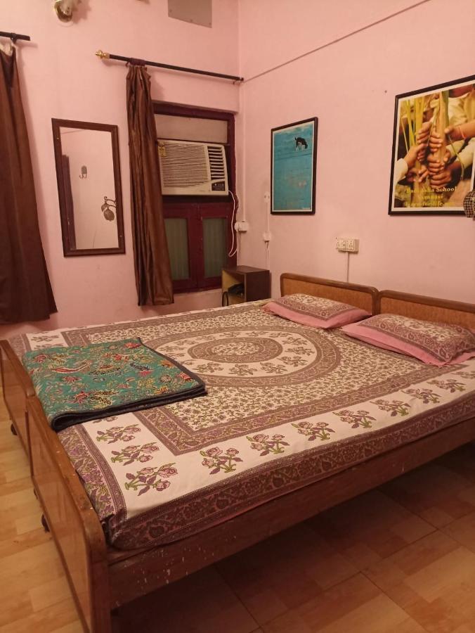 ורנאסי Brown Bread Bakery Guest House מראה חיצוני תמונה