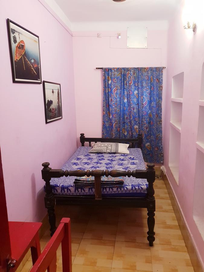 ורנאסי Brown Bread Bakery Guest House מראה חיצוני תמונה
